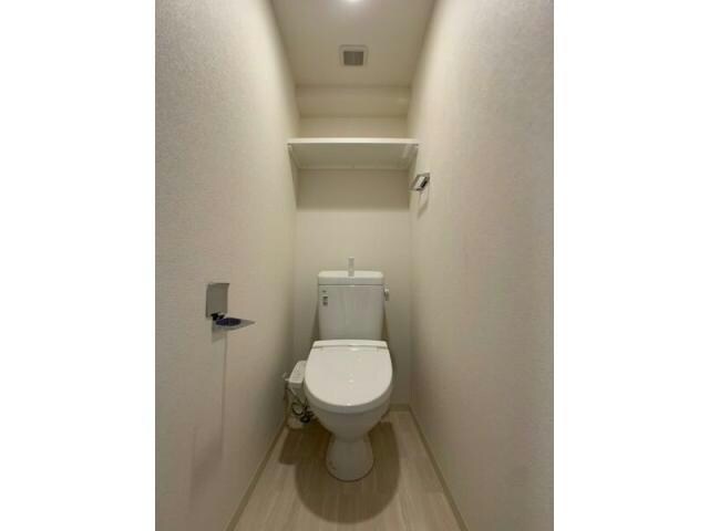  名古屋市営地下鉄東山線/新栄町駅 徒歩8分 6階 築6年