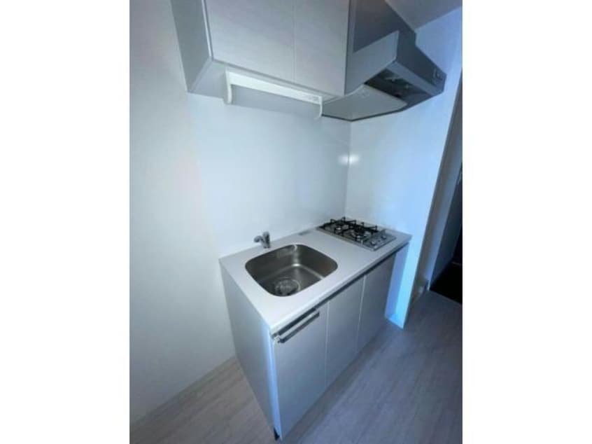  名古屋市営地下鉄東山線/新栄町駅 徒歩8分 8階 築6年