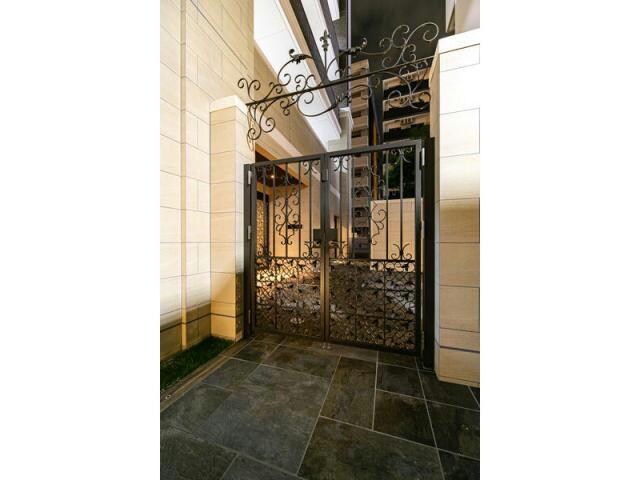  名古屋市営地下鉄鶴舞線/鶴舞駅 徒歩9分 8階 築6年