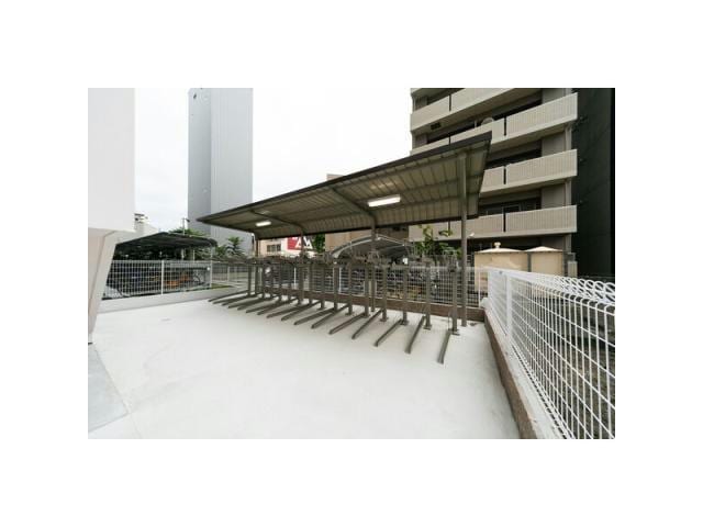  名古屋市営地下鉄鶴舞線/鶴舞駅 徒歩9分 1階 築6年