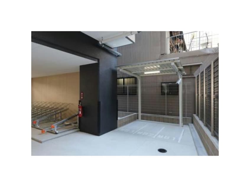  名古屋市営地下鉄鶴舞線/鶴舞駅 徒歩10分 4階 築5年