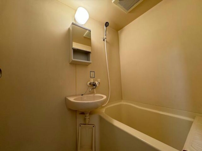  名古屋市営地下鉄名城線/久屋大通駅 徒歩1分 2階 築36年