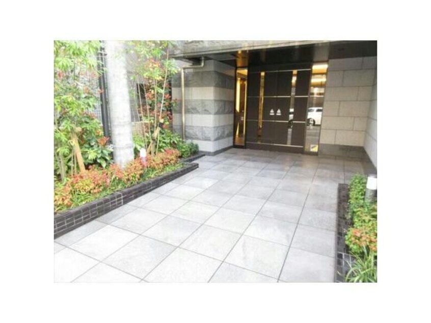  名古屋市営地下鉄名城線/久屋大通駅 徒歩5分 14階 築5年