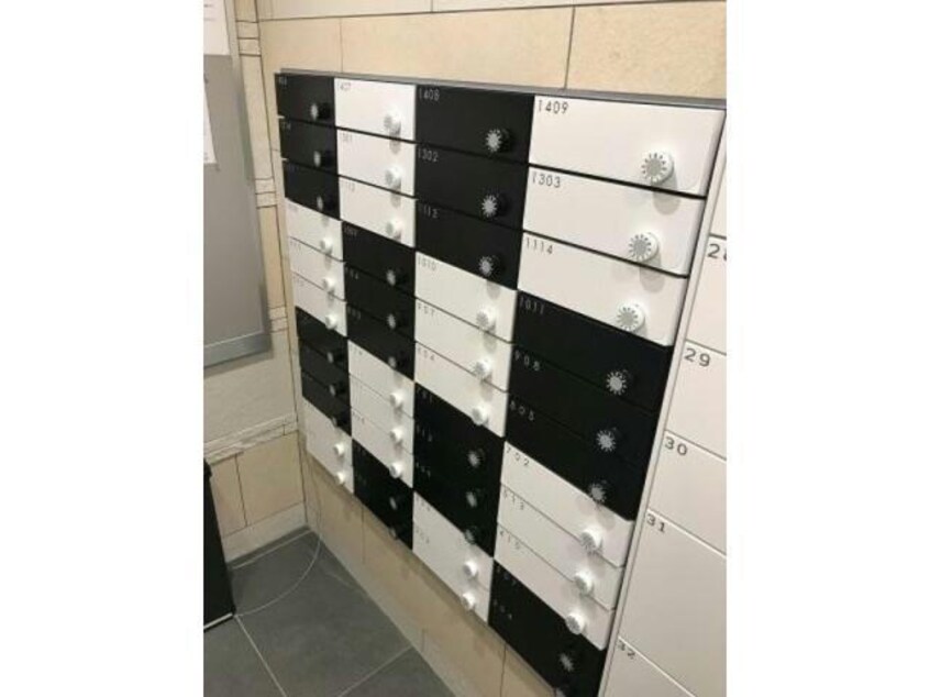  名古屋市営地下鉄東山線/新栄町駅 徒歩9分 2階 築4年