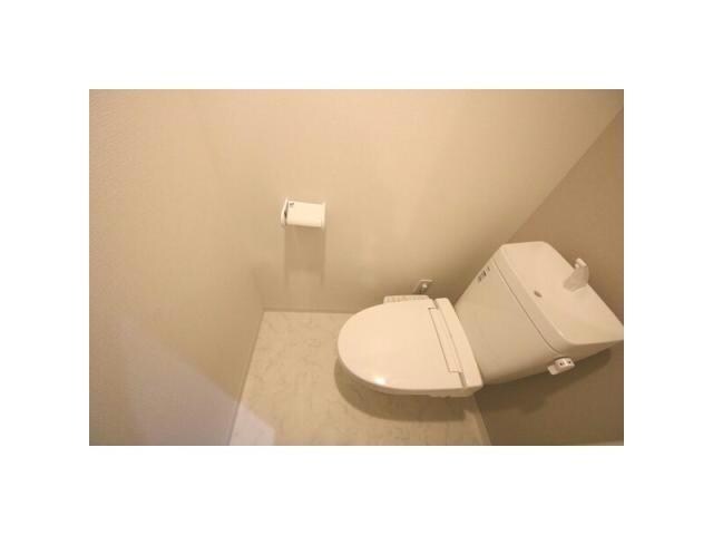  名古屋市営地下鉄東山線/新栄町駅 徒歩10分 11階 築4年