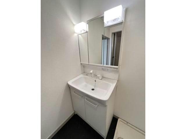  名古屋市営地下鉄東山線/新栄町駅 徒歩4分 4階 築36年