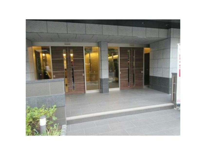  名古屋市営地下鉄東山線/新栄町駅 徒歩2分 13階 築4年