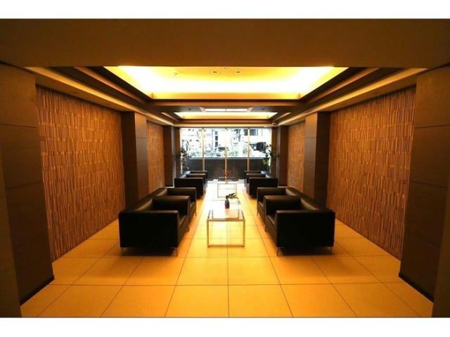  名古屋市営地下鉄東山線/新栄町駅 徒歩2分 10階 築4年