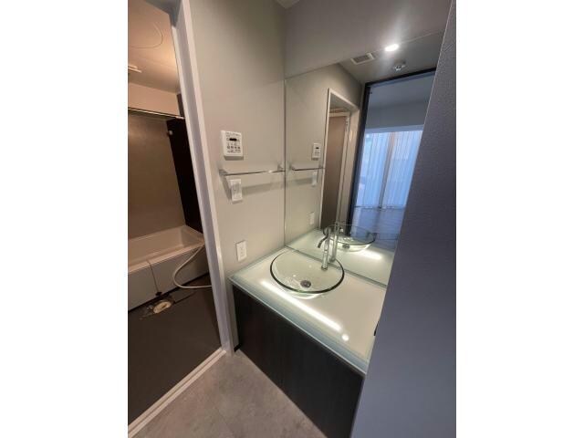  名古屋市営地下鉄東山線/新栄町駅 徒歩6分 8階 築3年