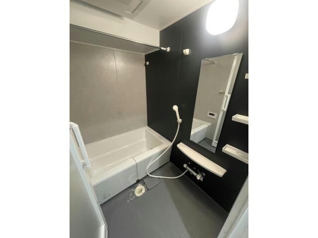  名古屋市営地下鉄東山線/新栄町駅 徒歩6分 8階 築3年