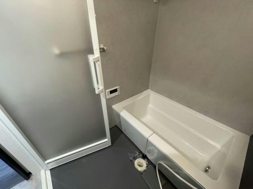  名古屋市営地下鉄東山線/新栄町駅 徒歩6分 8階 築3年