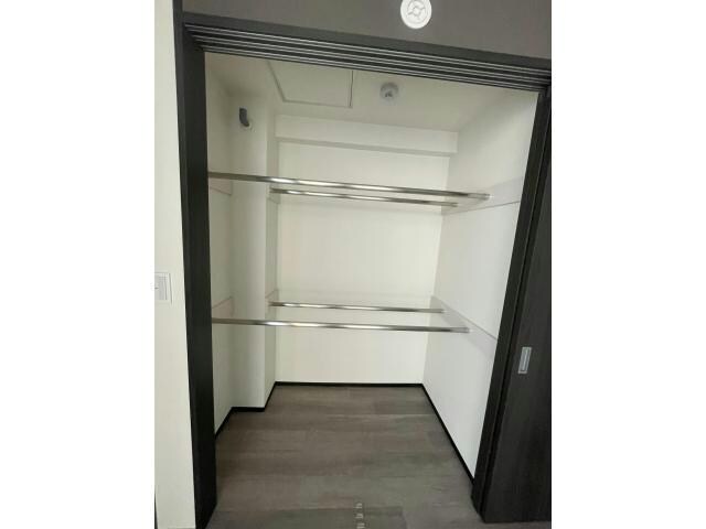  名古屋市営地下鉄東山線/新栄町駅 徒歩6分 8階 築3年