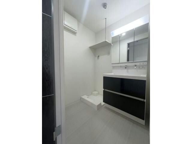  名古屋市営地下鉄東山線/新栄町駅 徒歩7分 6階 築3年