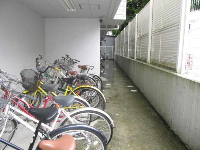  名古屋市営地下鉄名城線/久屋大通駅 徒歩6分 9階 築18年