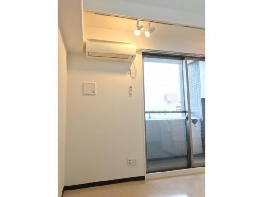  名古屋市営地下鉄名城線/久屋大通駅 徒歩5分 13-14階 築18年