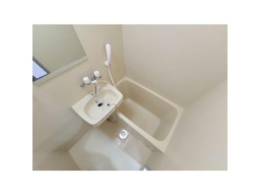  名古屋市営地下鉄鶴舞線/鶴舞駅 徒歩13分 5階 築28年