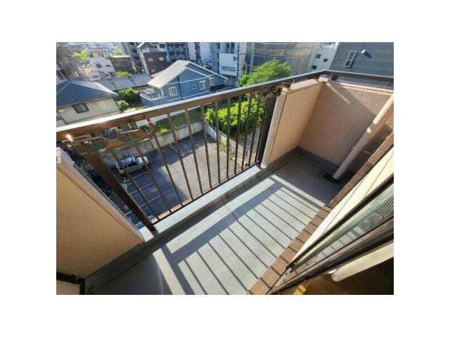  名古屋市営地下鉄鶴舞線/鶴舞駅 徒歩13分 5階 築28年