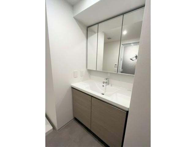  名古屋市営地下鉄東山線/新栄町駅 徒歩10分 5階 築1年