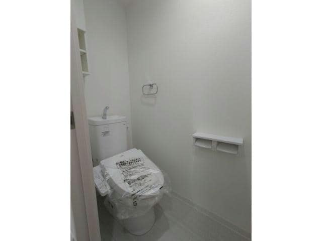  名古屋市営地下鉄東山線/新栄町駅 徒歩3分 3階 築1年