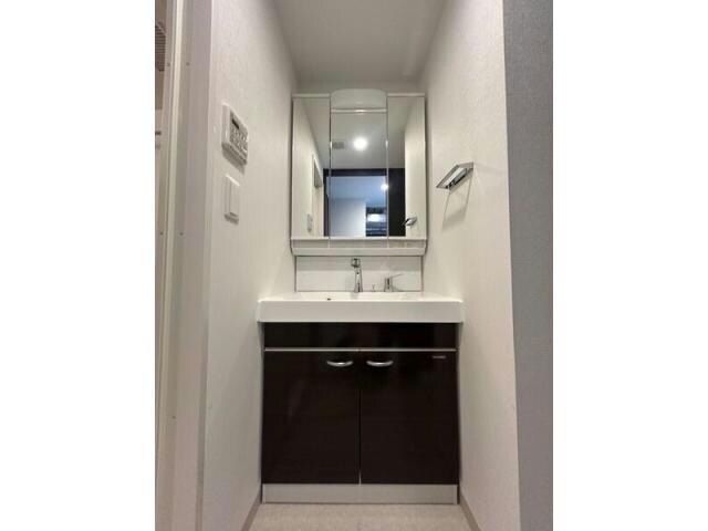  名古屋市営地下鉄東山線/新栄町駅 徒歩5分 8階 1年未満