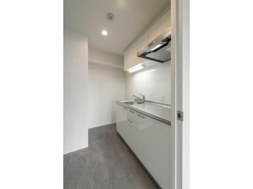  名古屋市営地下鉄桜通線/丸の内駅 徒歩3分 5階 1年未満