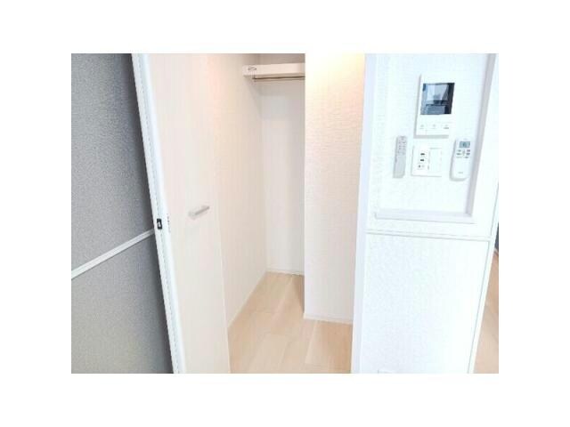  名古屋市営地下鉄東山線/新栄町駅 徒歩10分 2階 1年未満