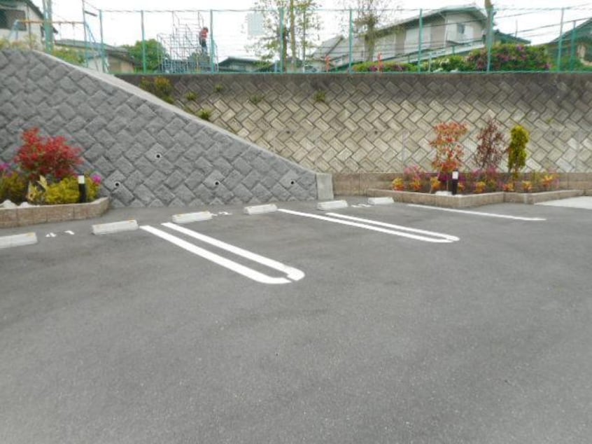  レジデンス　薪