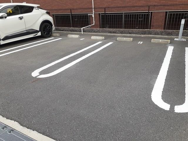  アールメゾン同志社駅前