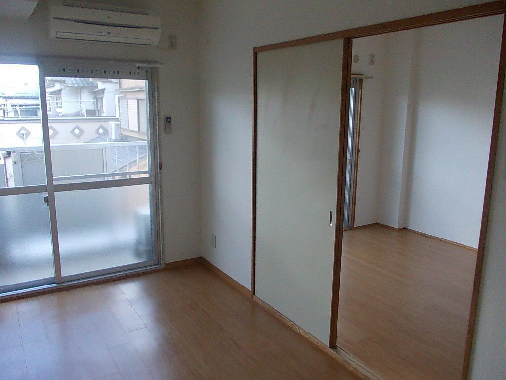  久御山ファーストマンション