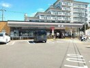 セブンイレブン八幡垣内山店(コンビニ)まで1602m メゾン　ド　ポワール