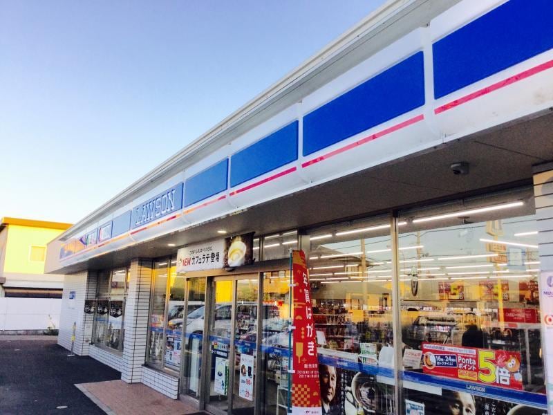 ローソン木津川南後背店(コンビニ)まで1017m アルファコート
