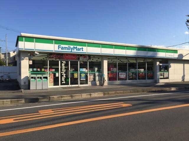 ファミリーマート枚方津田北町店(コンビニ)まで759m サンエアリーハウス