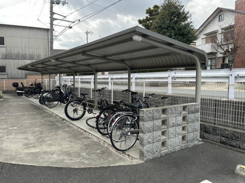  サニーヴィラ　エテルノＭ