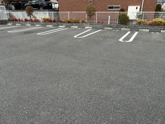  サニーヴィラ　エテルノＭ
