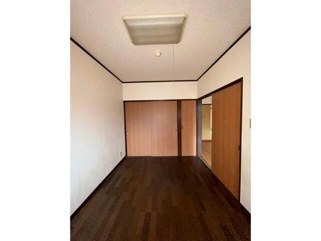 洋室約5帖・収納有り グランデュール伊豆高原