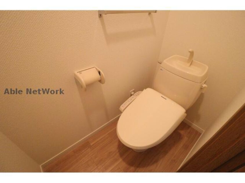 温水洗浄暖房便座 サンハイム学園前B