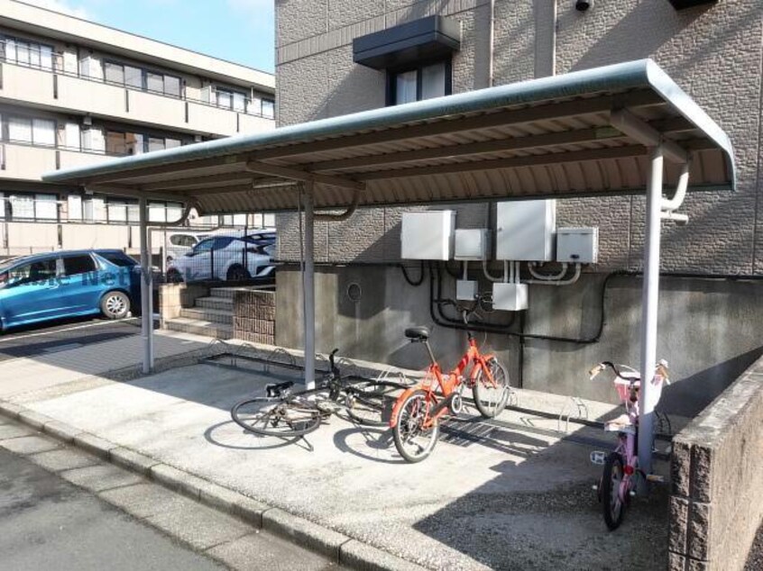  ロイヤルハウスA