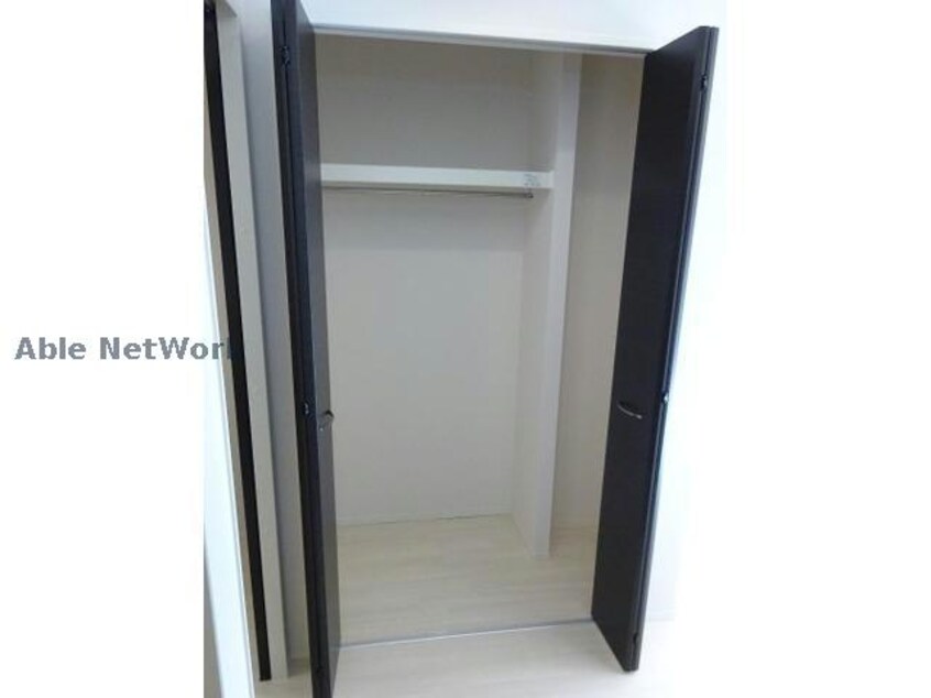  ユニヴァリィルークス