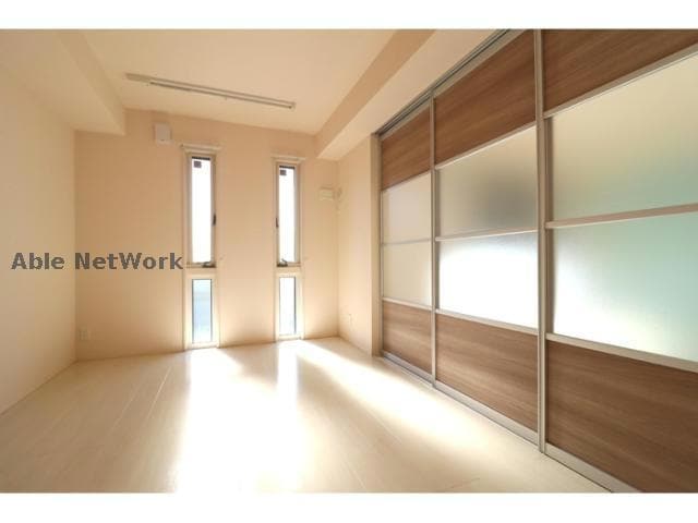  ミラベルヒルズ