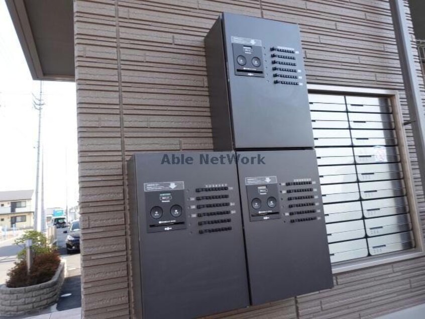 宅配ボックス ルリオン