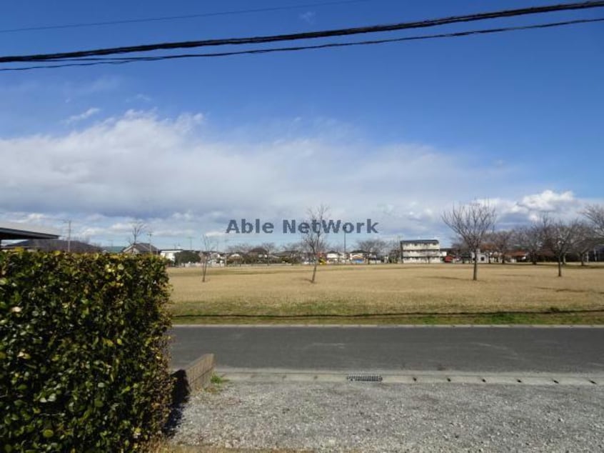 目の前大きな公園です。 プロムナード参番館