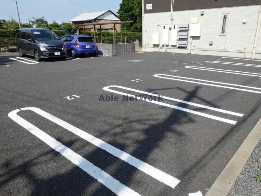  内房線/五井駅 車移動　10分5.7km 1階 築10年