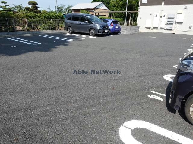  内房線/五井駅 車移動　10分5.7km 1階 築10年