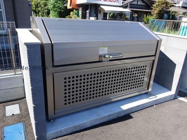  シャーメゾン浜野E