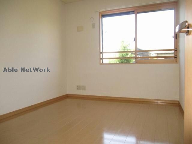  アヴァンセ八幡Ｂ