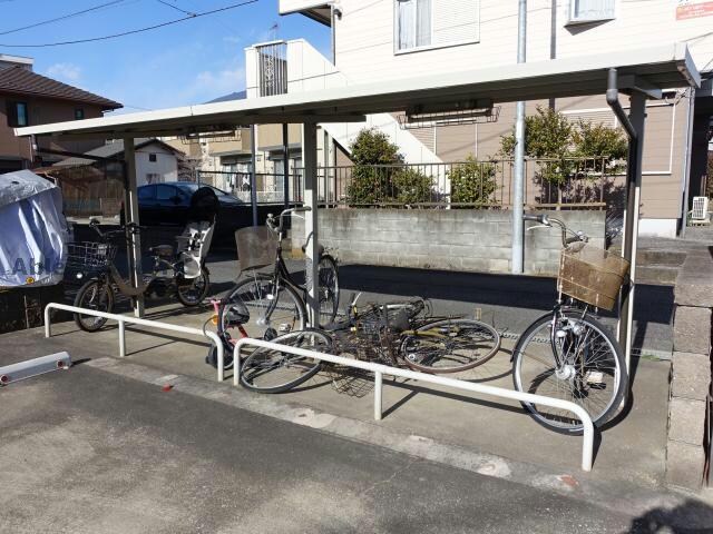  アヴァンセ八幡Ｂ