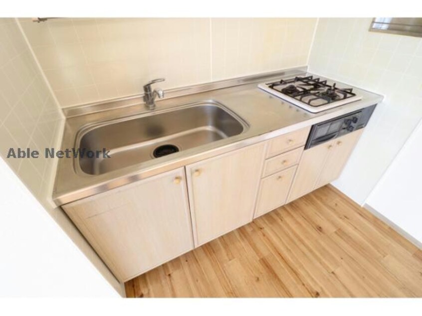  サバーブトリプル