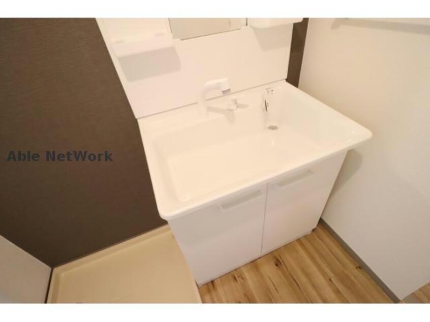  サバーブトリプル