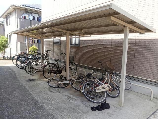  ピエルテル六番館