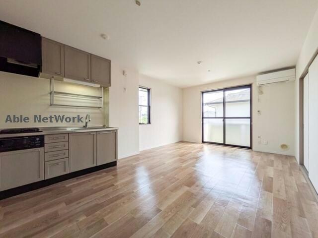  ロイヤルスクエアB